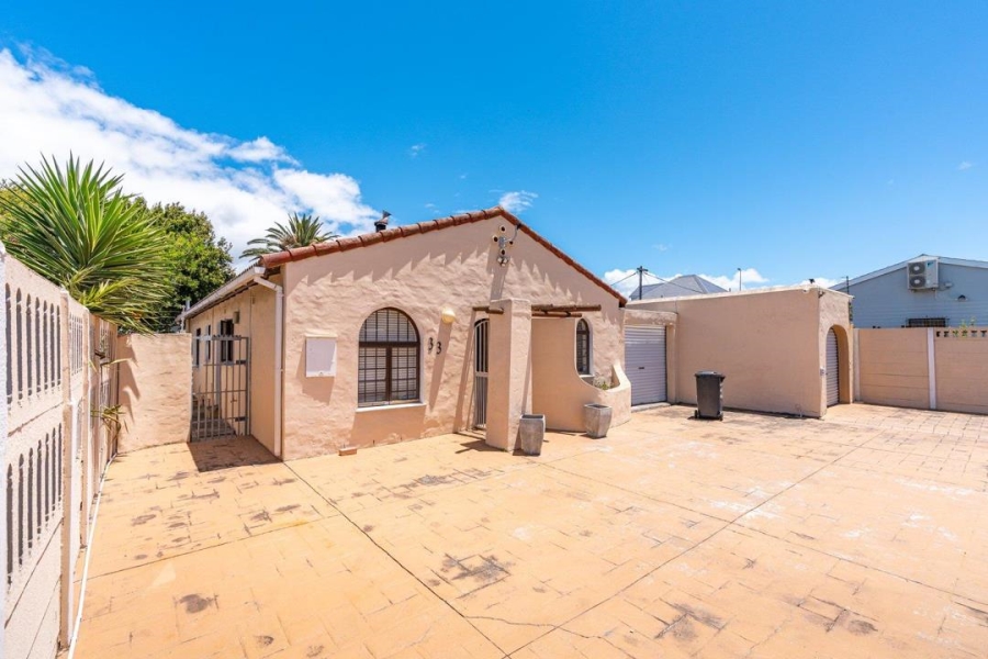 To Let 3 Bedroom Property for Rent in Kirstenhof Western Cape